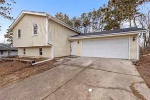 2718 Norway Pine Rd, Rockford, IL 61109 - Photo 1