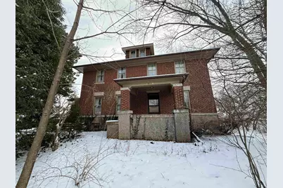 1629 W Harrison Street, Freeport, IL 61032 - Photo 1