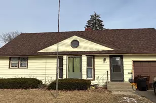 2622 Hooker Ave, Rockford, IL 61108 - Photo 1