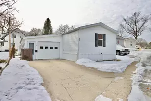 666 S Bluff #402 St, South Beloit, IL 61080 - Photo 1
