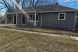3216 N Winnebago St, Rockford, IL 61103 - Photo 1