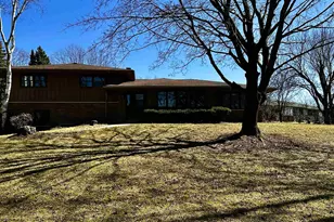 6747 Lynnhurst Ln, Roscoe, IL 61073 - Photo 1