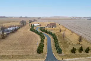 10023 Auburn Rd, Winnebago, IL 61088 - Photo 1
