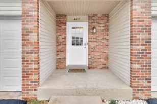 623 Southtowne Dr, Belvidere, IL 61008 - Photo 1