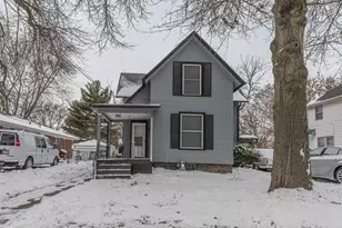 1618 Evergreen St, Rockford, IL 61101 - Photo 1