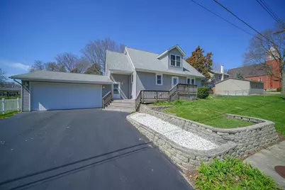 711 Taylor Street, Pecatonica, IL 61063 - Photo 1
