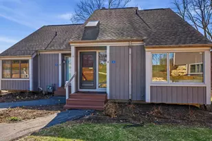 4 Cedar Bluff Ln, Galena, IL 61036 - Photo 1