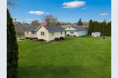 109 W South Street, Kirkland, IL 60146 - Photo 1