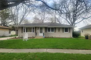 2616 Karen Dr, Rockford, IL 61103 - Photo 1