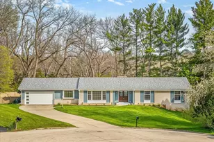2509 Driftwood Ln, Rockford, IL 61107 - Photo 1