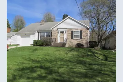 1507 S Chicago Avenue, Freeport, IL 61032 - Photo 1