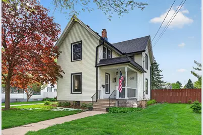 525 W Hurlbut Avenue, Belvidere, IL 61008 - Photo 1