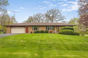 632 Hickory Ct, Lake Summerset, IL 61019 - Photo 1