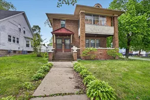 424 Washington St, Rockford, IL 61104 - Photo 1