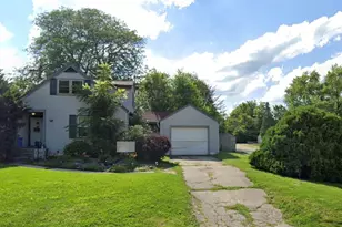 1803 Ridgeland (Sbr) Rd, Rockford, IL 61103 - Photo 1