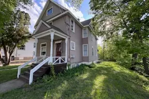 214 Summit St, Rockford, IL 61107 - Photo 1
