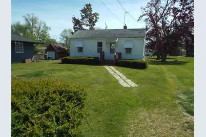 608 Maple, Lena, IL 61048 - Photo 1