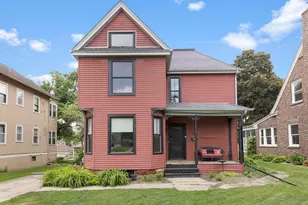 218 N London Ave, Rockford, IL 61107 - Photo 1