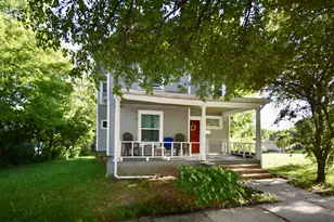 1722 Chestnut St, Rockford, IL 61102 - Photo 1