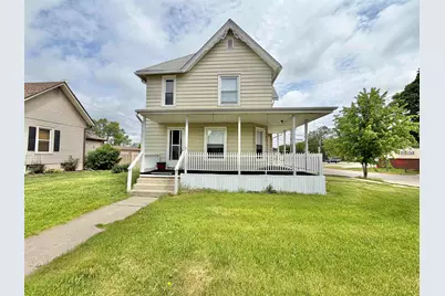 617 East Avenue, Belvidere, IL 61008 - Photo 1