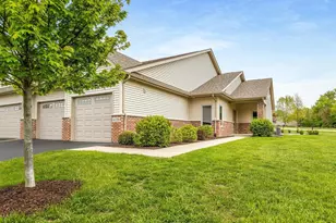 6229 Parks Edge Dr, Loves Park, IL 61111 - Photo 1