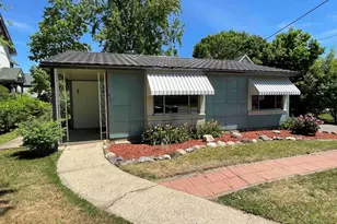 415 N State St, Belvidere, IL 61008 - Photo 1
