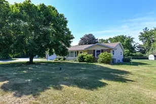 5859 Hugh Dr, South Beloit, IL 61080 - Photo 1