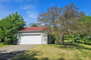 2902 Hanford Dr, Rockford, IL 61114 - Photo 1