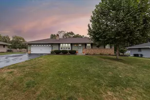 9939 Gentian Dr, Machesney Park, IL 61115 - Photo 1