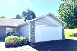 5241 Diane Dr, Rockford, IL 61108 - Photo 1