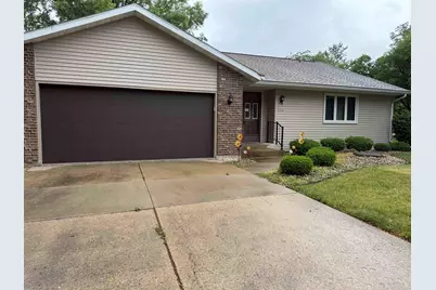 714 Quail Ridge Drive, Freeport, IL 61032 - Photo 1