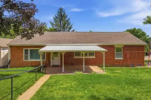 102 N High St, Galena, IL 61036 - Photo 1