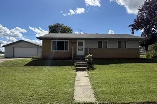 4111 Yale Dr, Rockford, IL 61109 - Photo 1
