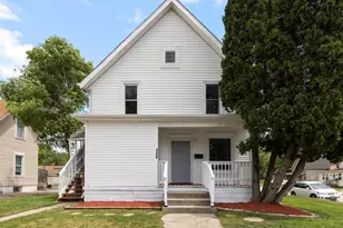 135 S 8th St, South Beloit, IL 61080 - Photo 1