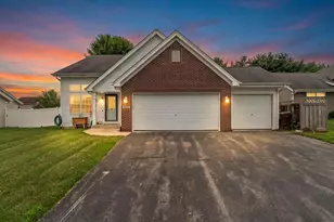 3802 Northline Dr, Rockford, IL 61101 - Photo 1