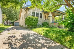 534 St Louis Ave, Rockford, IL 61104 - Photo 1