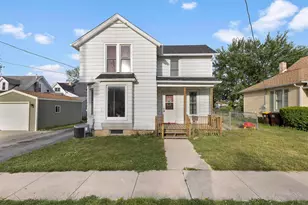 912 Fremont St, Belvidere, IL 61008 - Photo 1