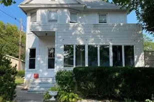 630 Bucklin St, Lasalle, IL 61301 - Photo 1