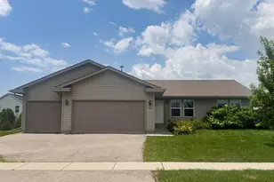 902 Foley Rd, Belvidere, IL 61008 - Photo 1