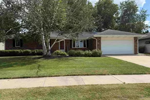 2109 W Cimarron Dr, Freeport, IL 61032 - Photo 1