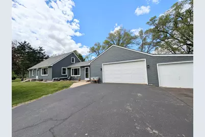 2915 W Rockton Road, Rockton, IL 61072 - Photo 1