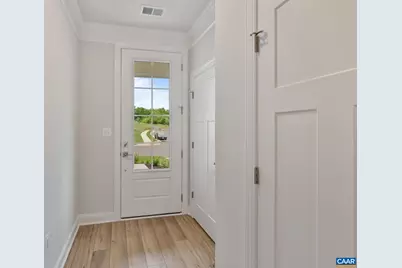 128 Springdale Rd, Waynesboro, VA 22980 - Photo 6