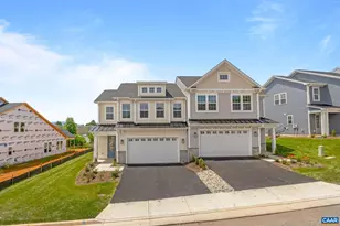 128 Springdale Rd, Waynesboro, VA 22980 - Photo 2