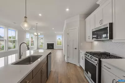 128 Springdale Rd, Waynesboro, VA 22980 - Photo 10