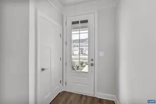 208 Sunbird Ln, Waynesboro, VA 22980 - Photo 4