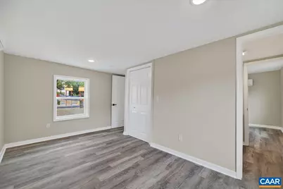 1003 W Johnson St, Staunton, VA 24401 - Photo 12