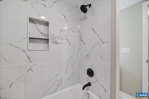 1003 W Johnson St, Staunton, VA 24401 - Photo 8