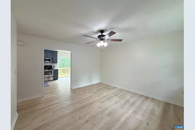 1207 4th St, Waynesboro, VA 22980 - Photo 6