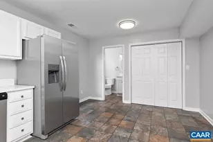 229 S Winchester Ave, Waynesboro, VA 22980 - Photo 6