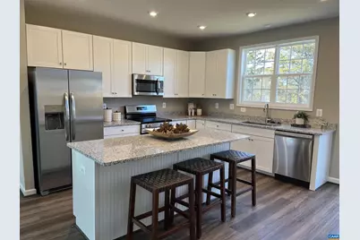 312 Cheshire Ln, Waynesboro, VA 22980 - Photo 1